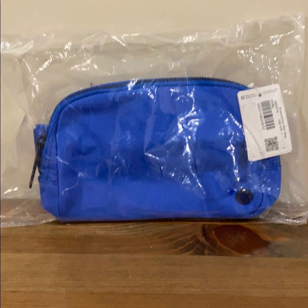 LuLu Lemon Shoulder bag / Fanny pack